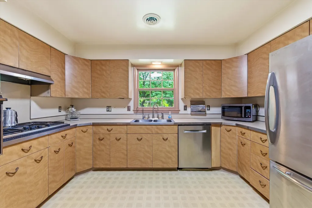 2687 Apple Way Ann Arbor Charter Township MI 48104