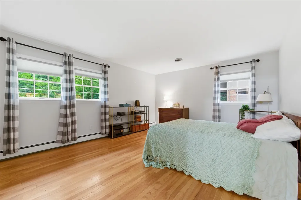 2687 Apple Way Ann Arbor Charter Township MI 48104