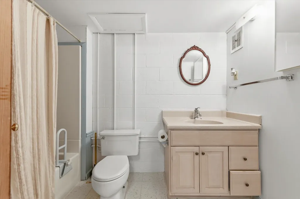 2687 Apple Way Ann Arbor Charter Township MI 48104