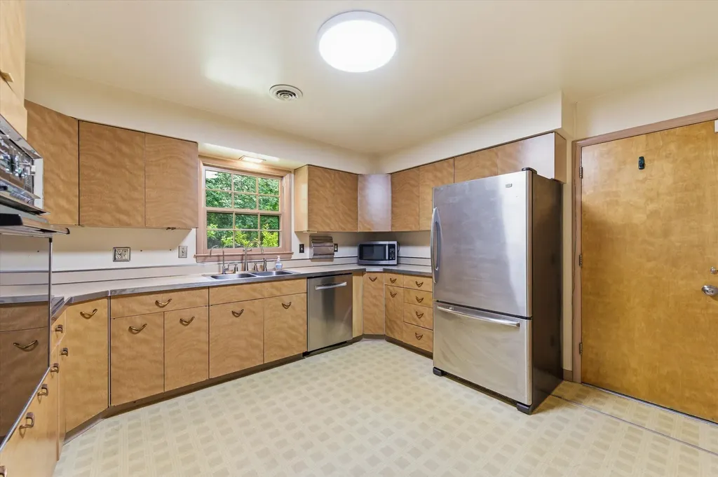 2687 Apple Way Ann Arbor Charter Township MI 48104