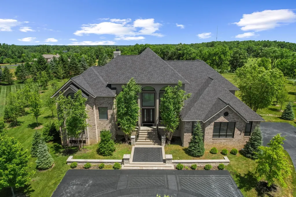5636 Meadow Lane Superior Charter Township MI 48105