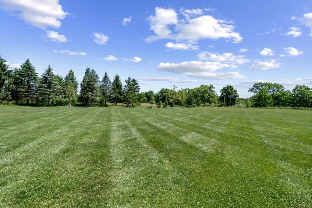 5636 Meadow Lane Superior Charter Township MI 48105