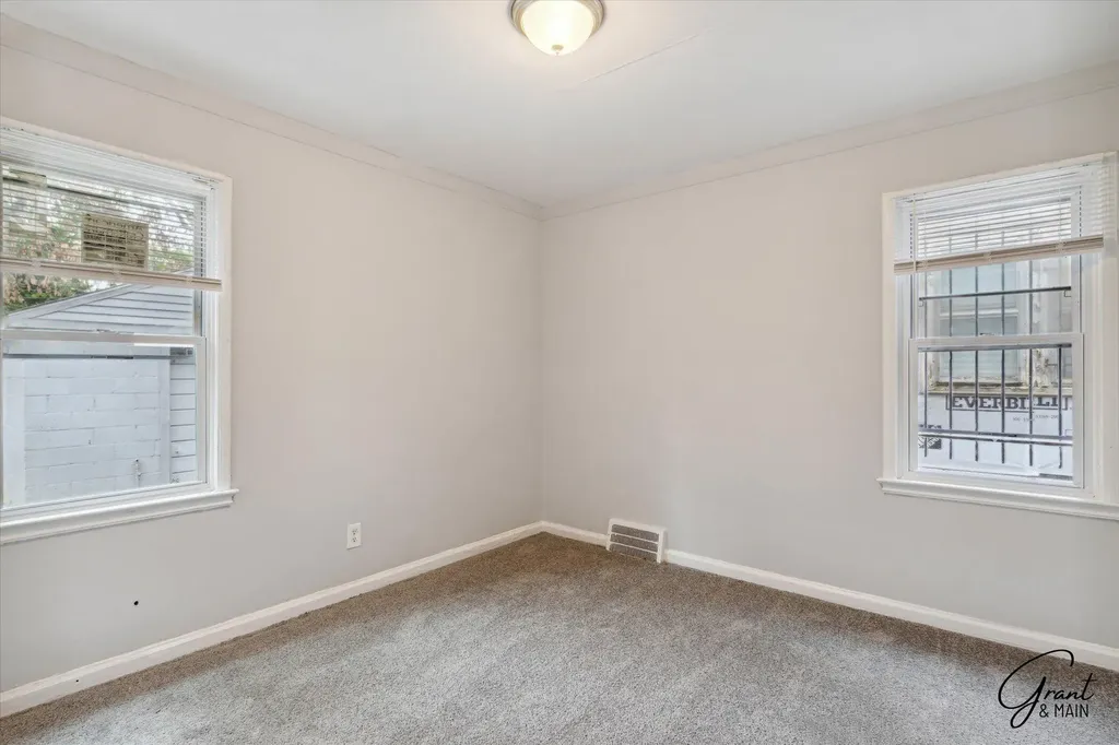 18182 Heyden Street Detroit City MI 48219