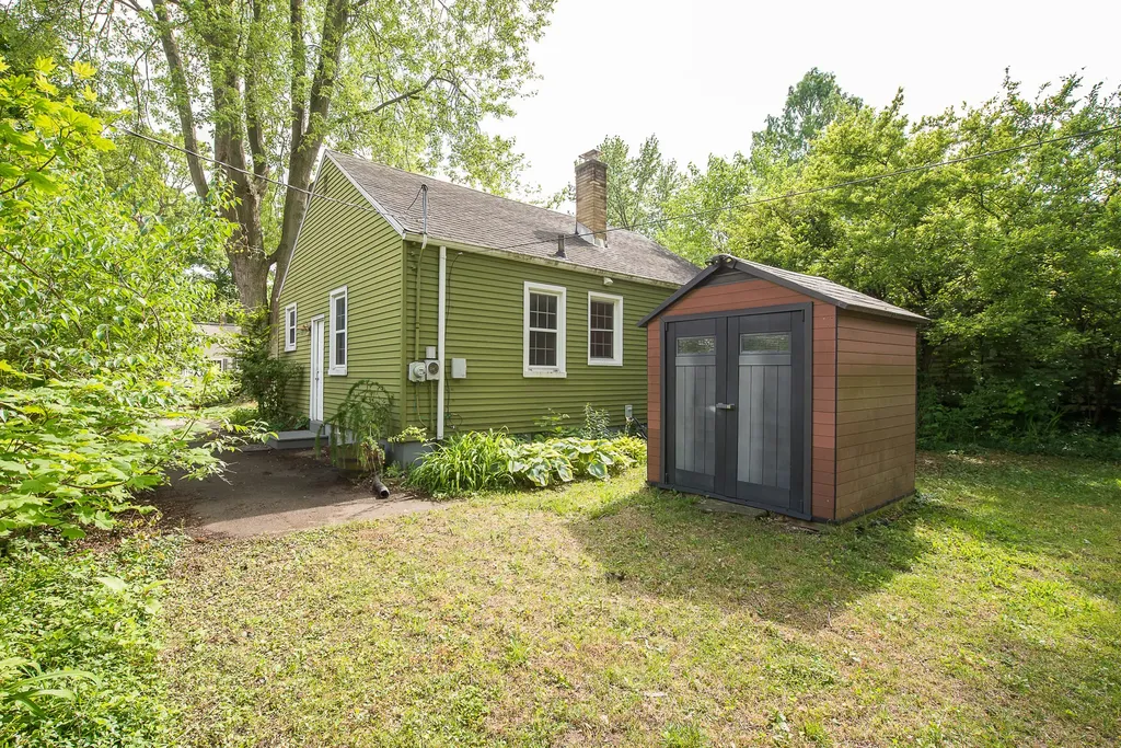 1320 Collegewood Street Ypsilanti City MI 48197