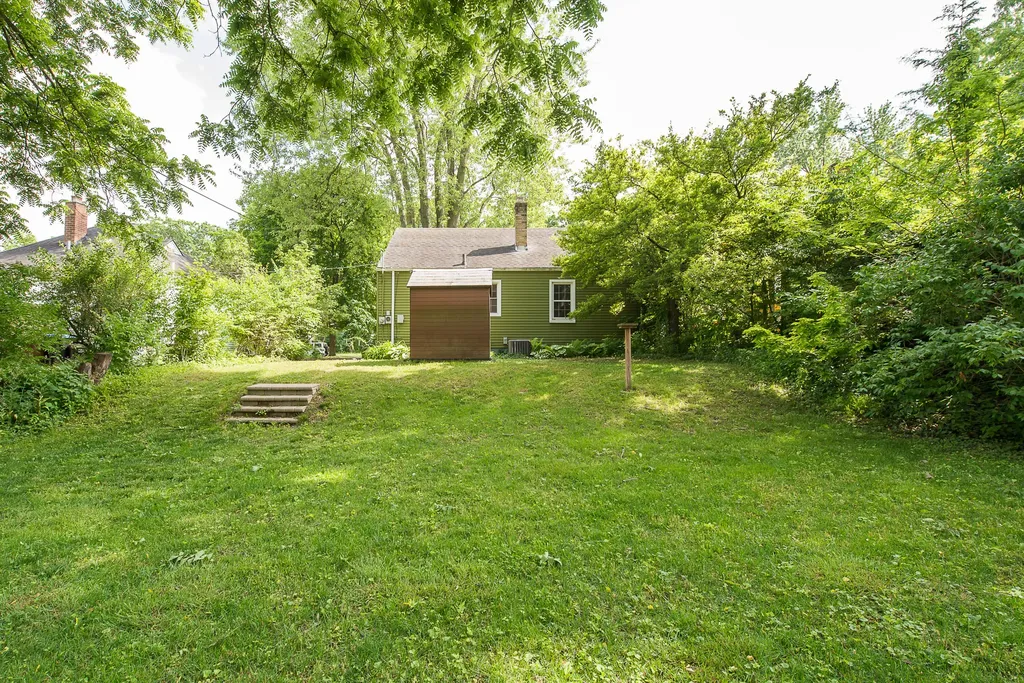 1320 Collegewood Street Ypsilanti City MI 48197
