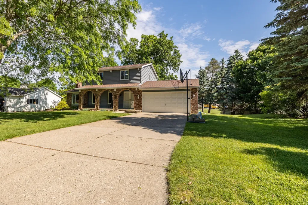 1121 Hollyhock Drive Grand Blanc Charter Township MI 48439