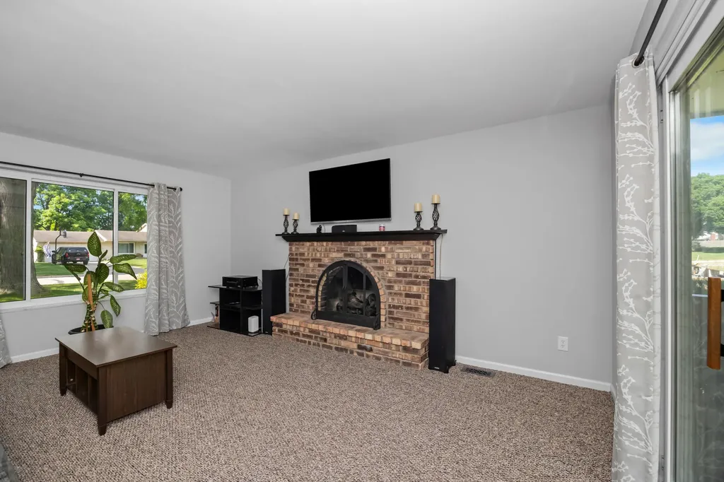 1121 Hollyhock Drive Grand Blanc Charter Township MI 48439