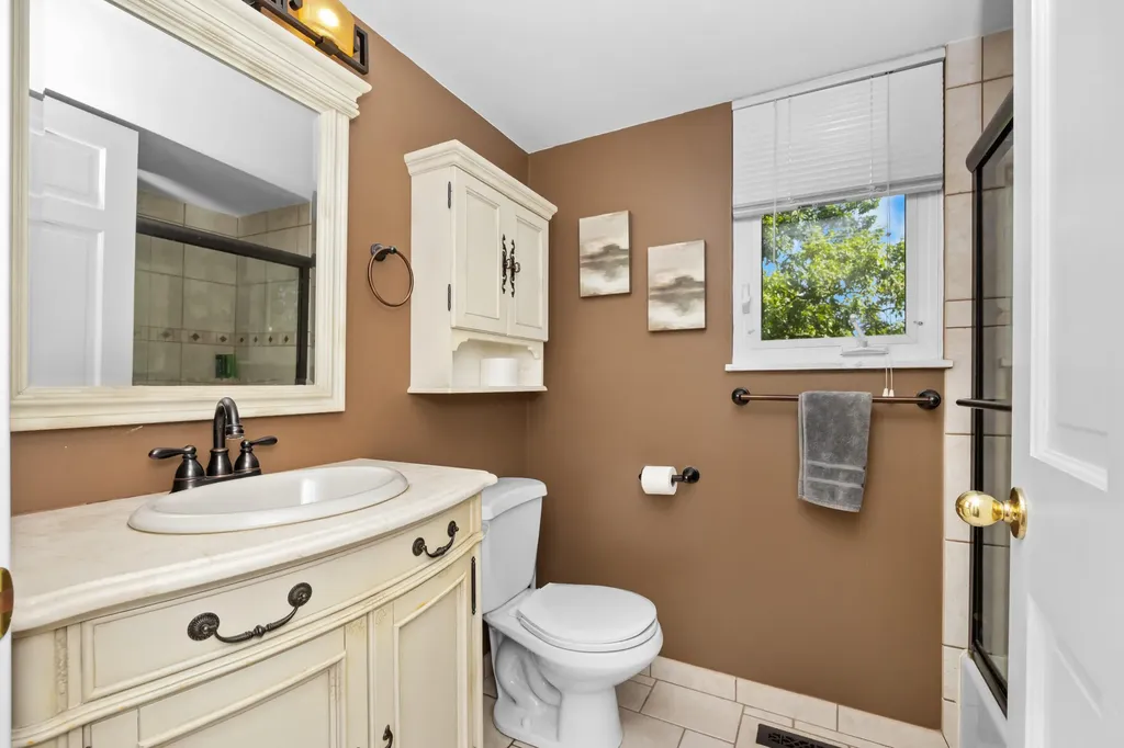 1121 Hollyhock Drive Grand Blanc Charter Township MI 48439