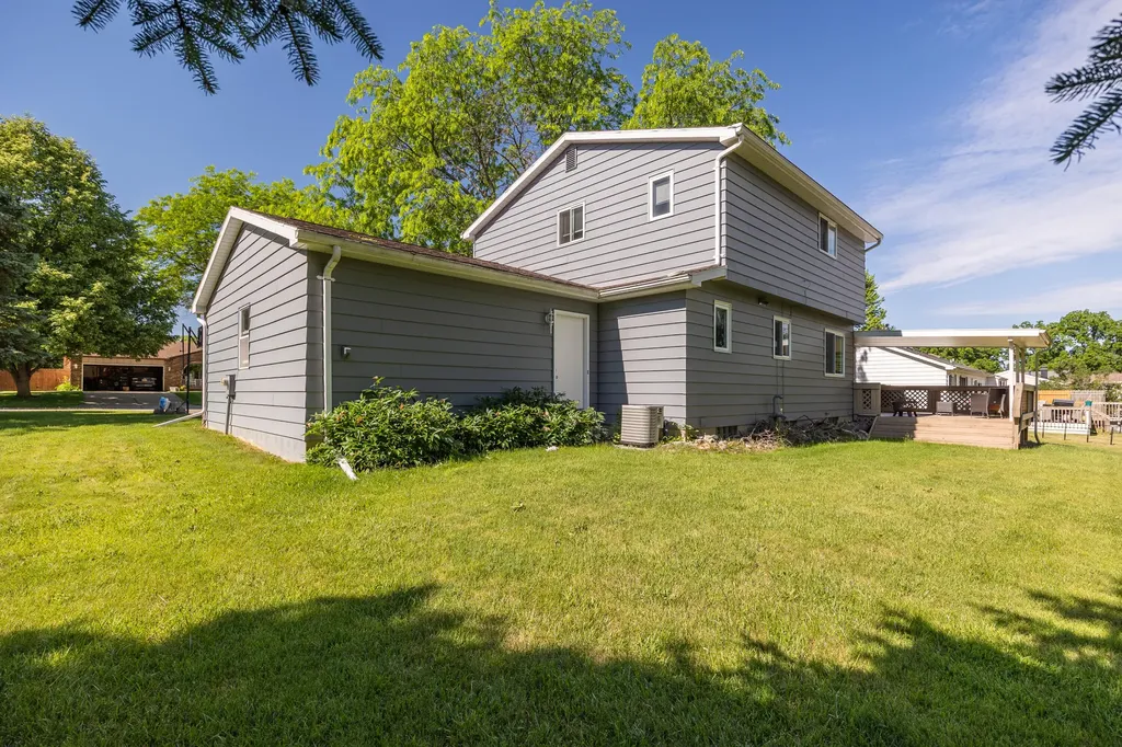 1121 Hollyhock Drive Grand Blanc Charter Township MI 48439