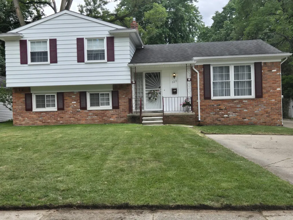 120 E Houstonia Avenue Royal Oak City MI 48073