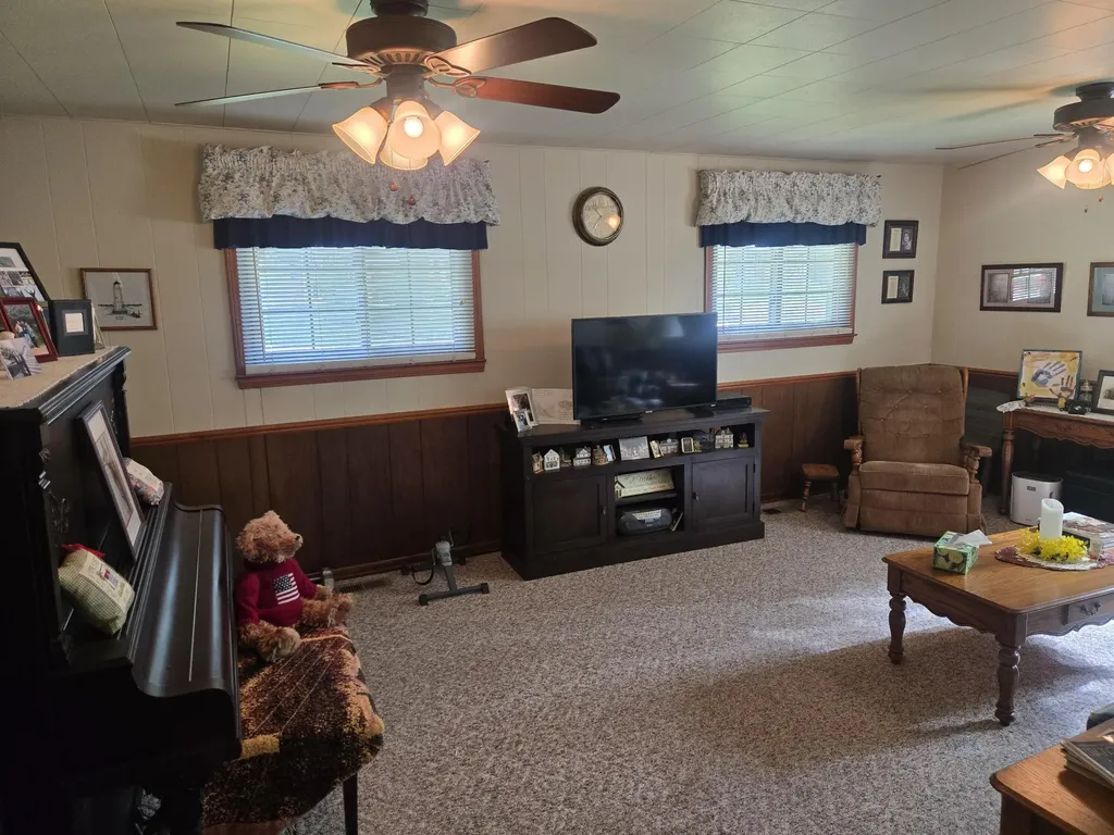 120 E Houstonia Avenue Royal Oak City MI 48073