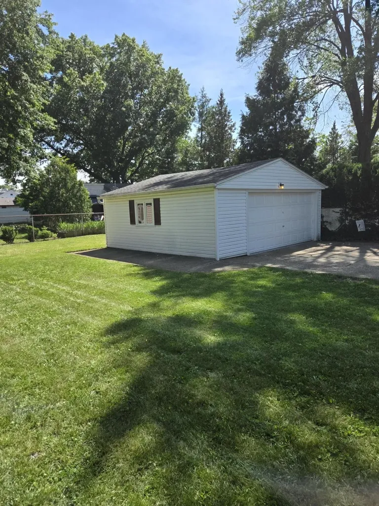 120 E Houstonia Avenue Royal Oak City MI 48073