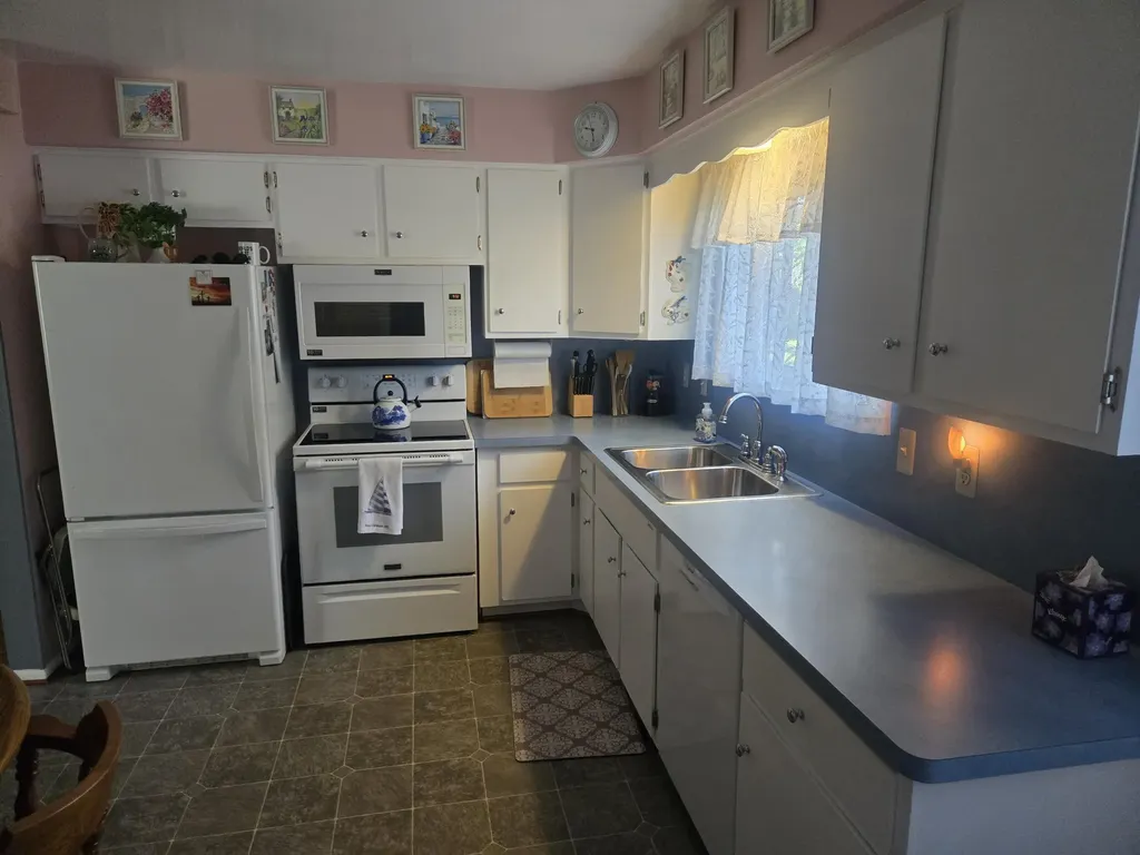 120 E Houstonia Avenue Royal Oak City MI 48073