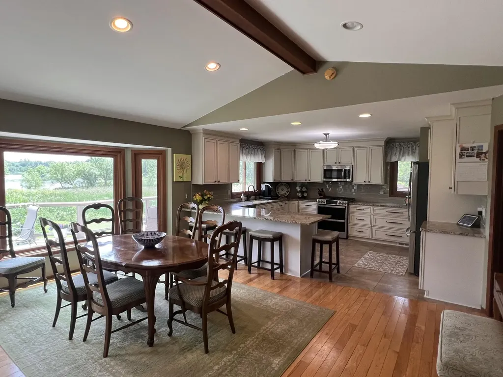 3010 Loon Lake Shores Road Waterford Charter Township MI 48329