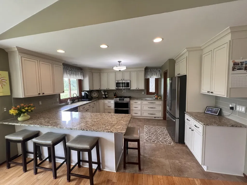 3010 Loon Lake Shores Road Waterford Charter Township MI 48329