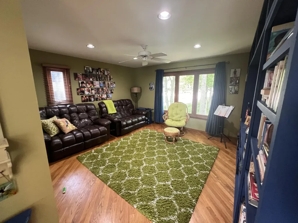 3010 Loon Lake Shores Road Waterford Charter Township MI 48329