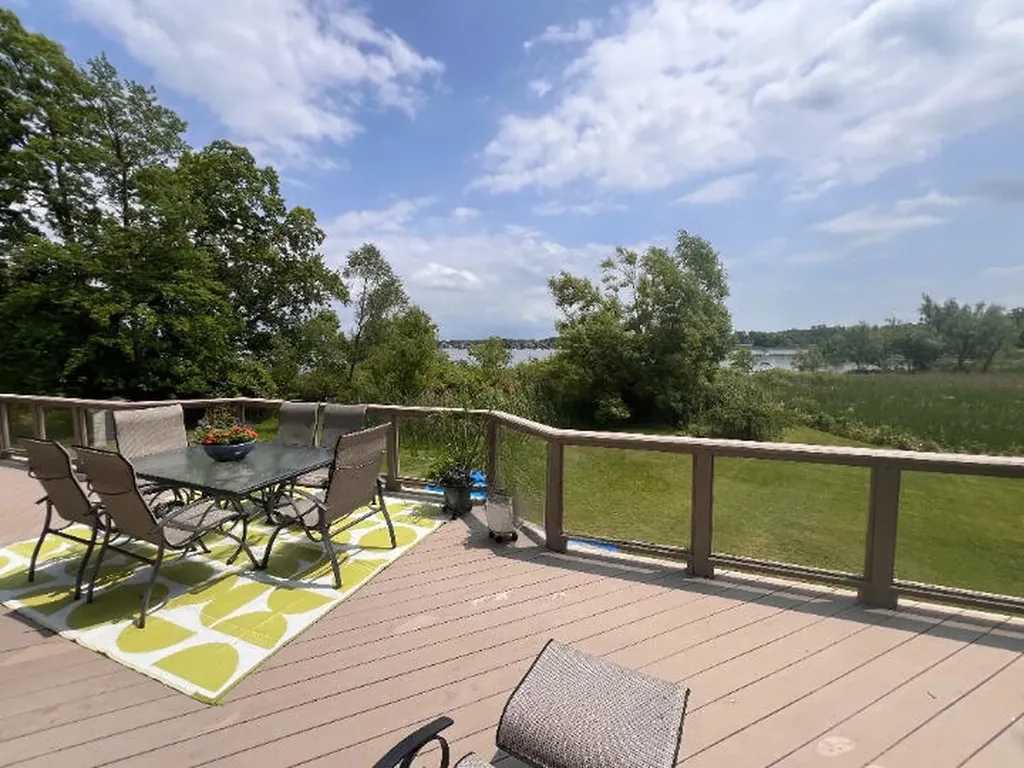 3010 Loon Lake Shores Road Waterford Charter Township MI 48329
