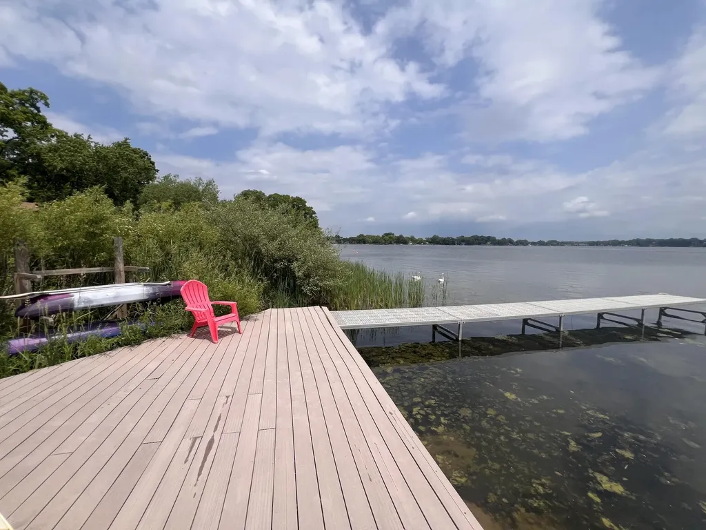 3010 Loon Lake Shores Road Waterford Charter Township MI 48329