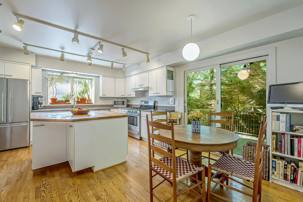 555 Glendale Circle Ann Arbor City MI 48103