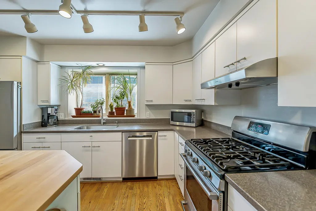 555 Glendale Circle Ann Arbor City MI 48103