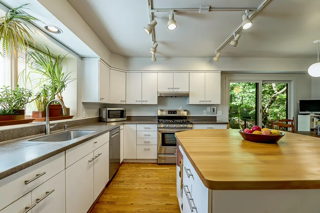 555 Glendale Circle Ann Arbor City MI 48103