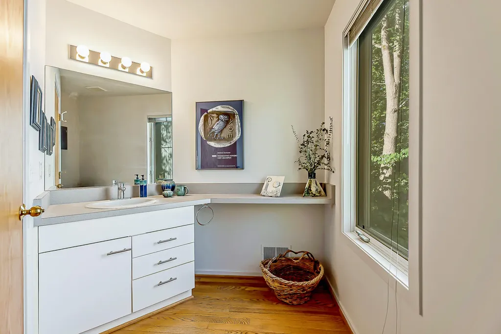 555 Glendale Circle Ann Arbor City MI 48103