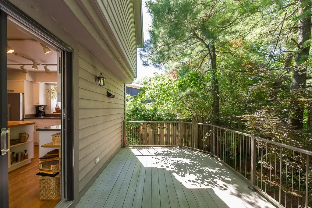 555 Glendale Circle Ann Arbor City MI 48103