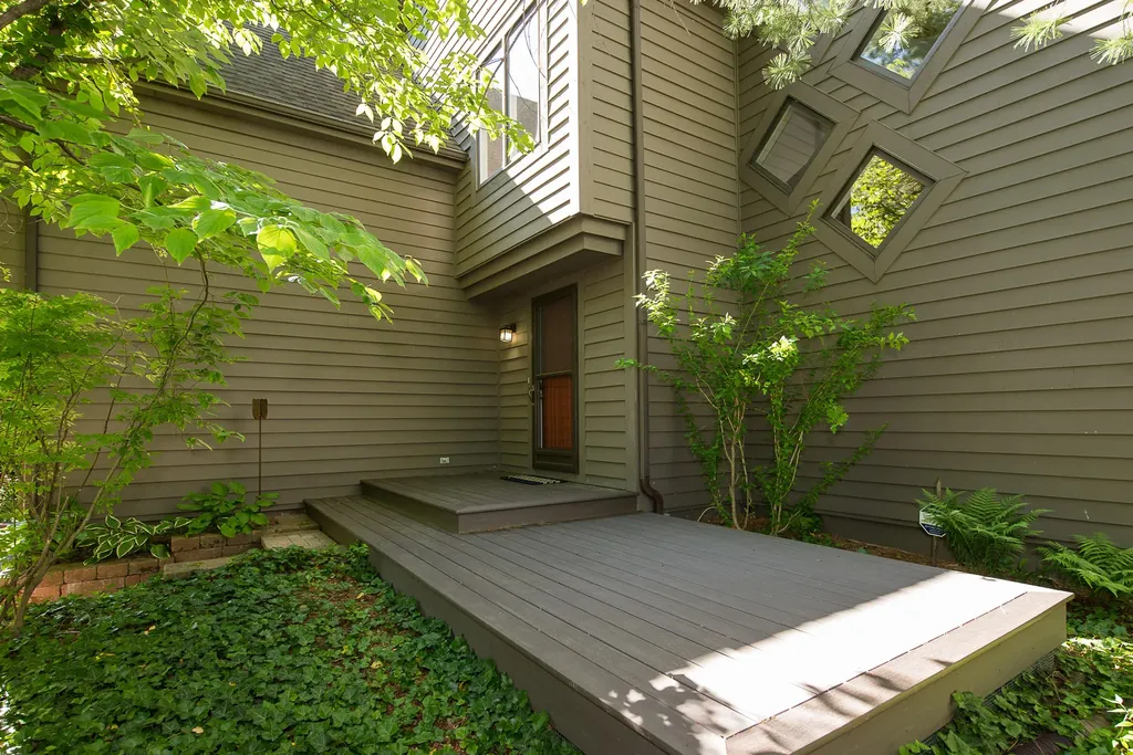 555 Glendale Circle Ann Arbor City MI 48103