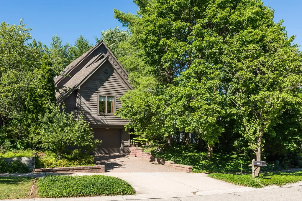 555 Glendale Circle Ann Arbor City MI 48103