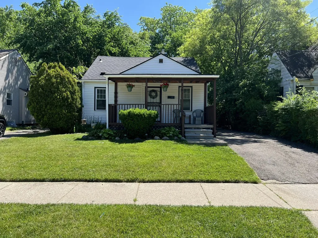 181 S Marshall Street Pontiac City MI 48342