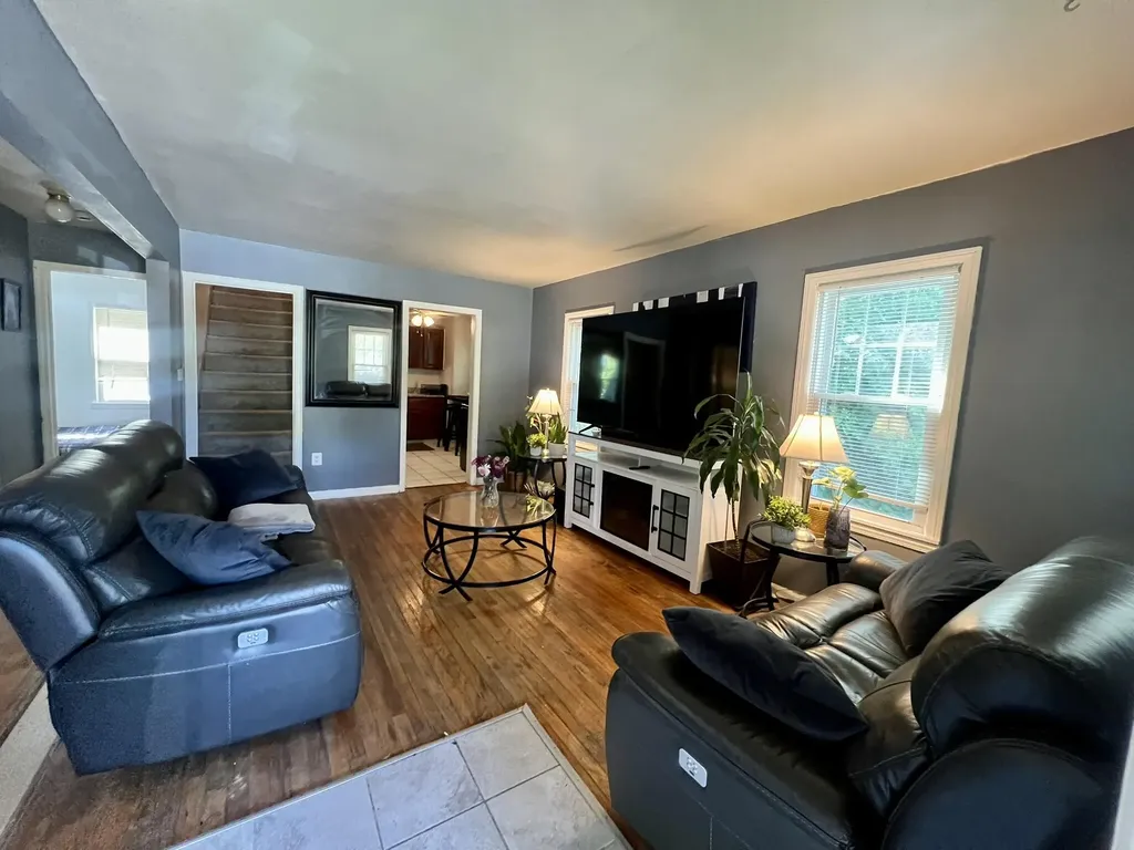 181 S Marshall Street Pontiac City MI 48342