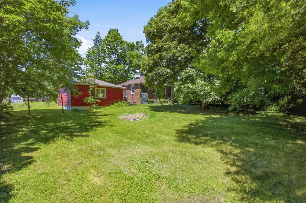 182 Summit Street Pontiac City MI 48342