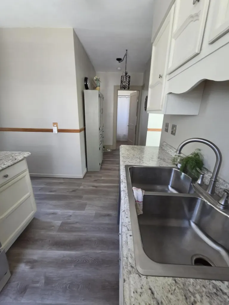 24647 Dunning Street Dearborn City MI 48124