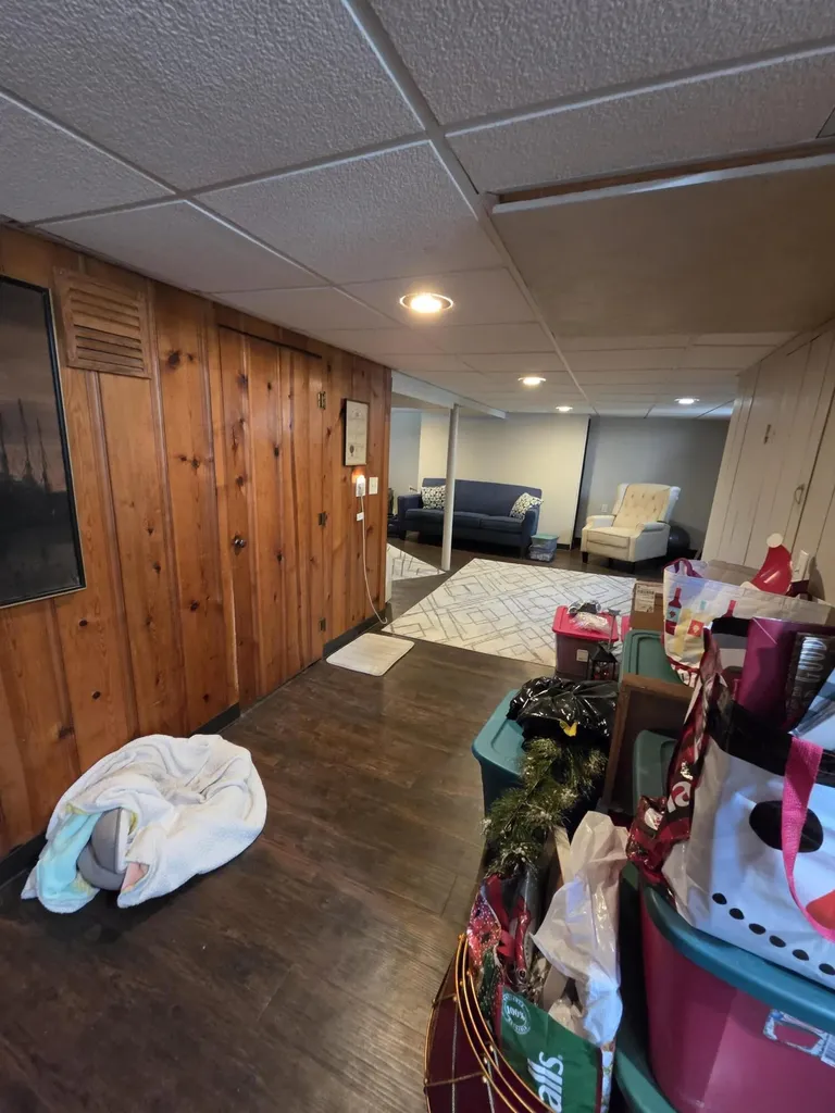 24647 Dunning Street Dearborn City MI 48124