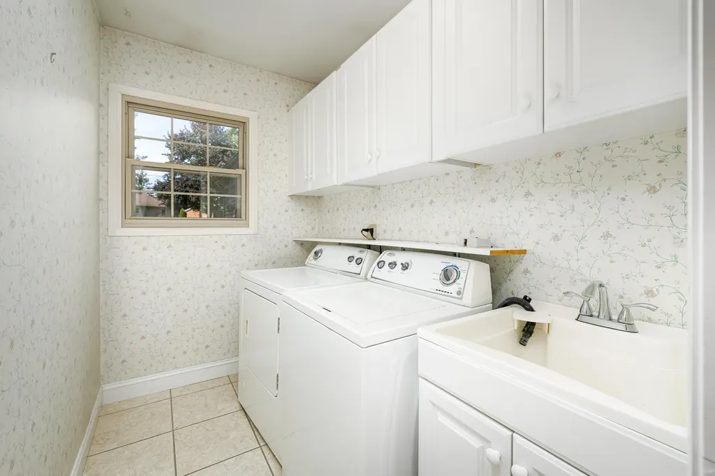 41826 Sunnydale Lane Northville Township MI 48168