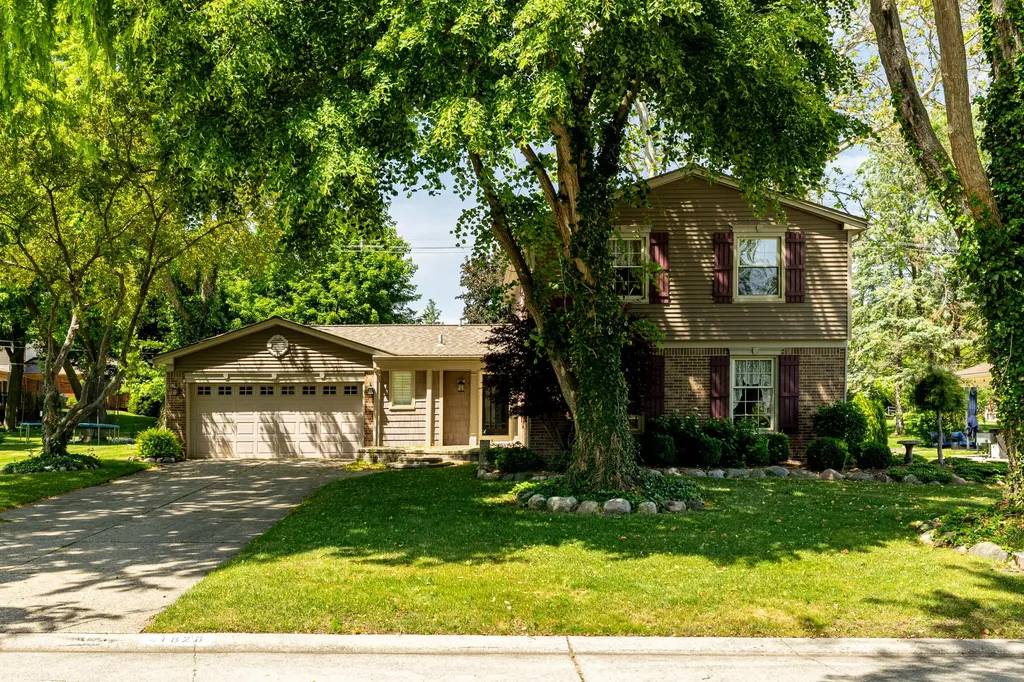 41826 Sunnydale Lane Northville Township MI 48168
