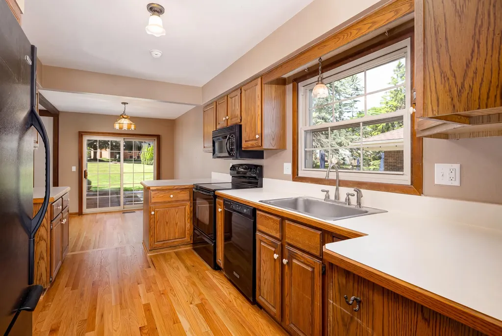 41826 Sunnydale Lane Northville Township MI 48168