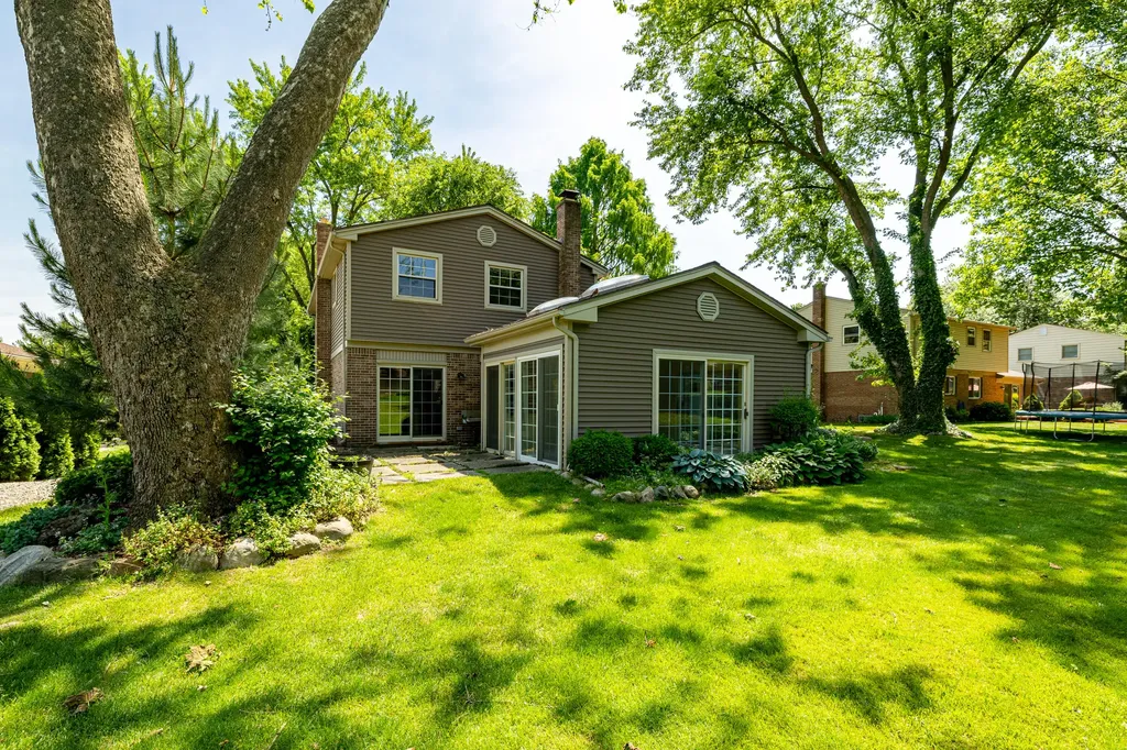 41826 Sunnydale Lane Northville Township MI 48168