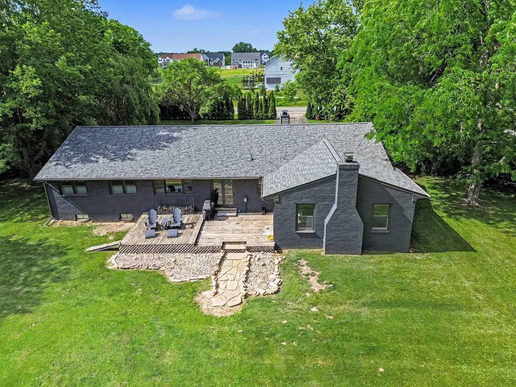 1145 W Bemis Road York Charter Township MI 48176
