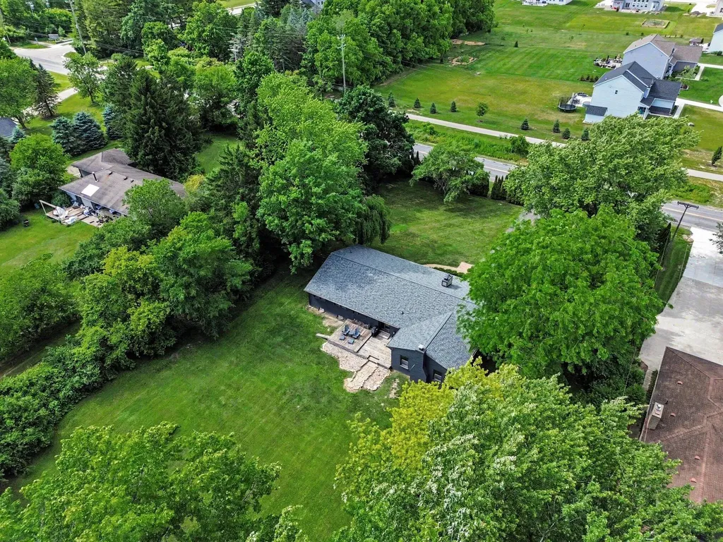 1145 W Bemis Road York Charter Township MI 48176