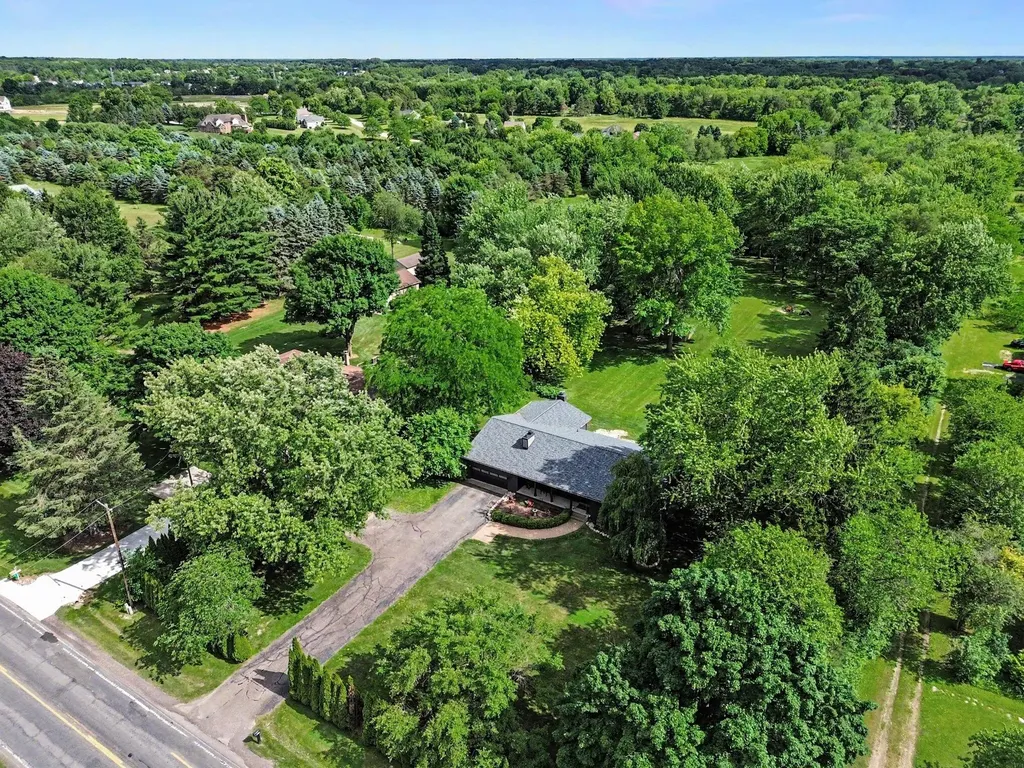 1145 W Bemis Road York Charter Township MI 48176