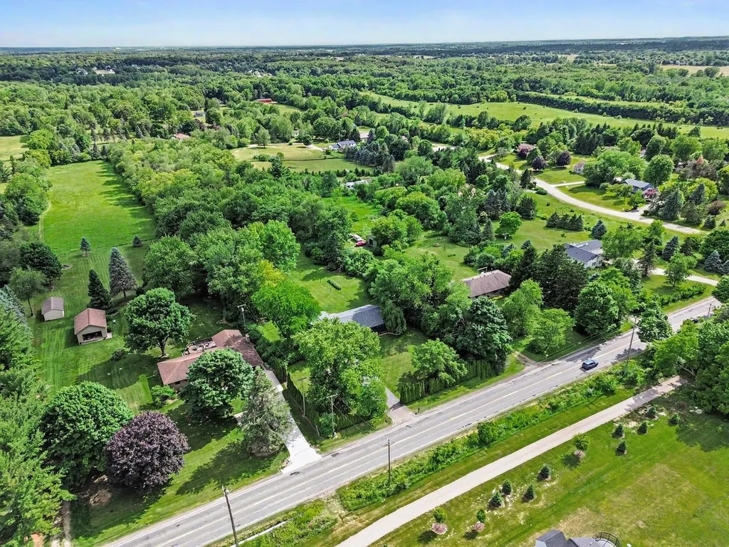 1145 W Bemis Road York Charter Township MI 48176
