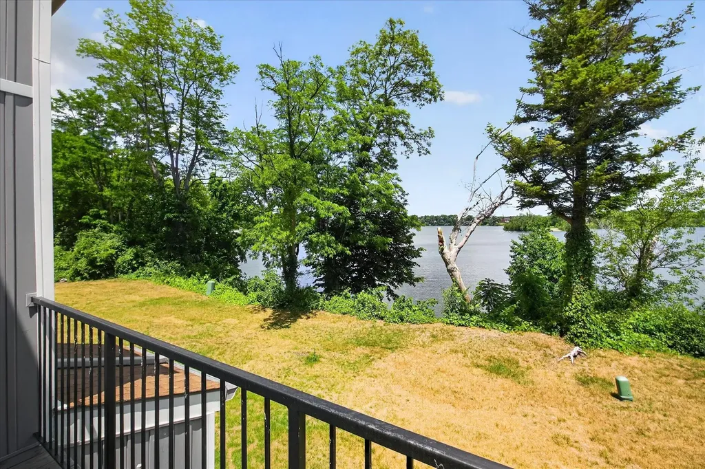 9579 Harbour Cove Court Ypsilanti Charter Township MI 48197