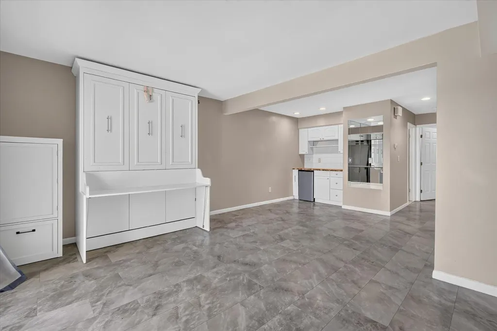 9579 Harbour Cove Court Ypsilanti Charter Township MI 48197