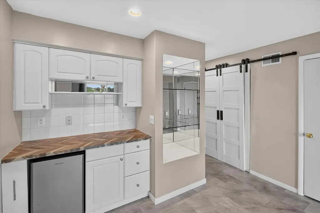9579 Harbour Cove Court Ypsilanti Charter Township MI 48197
