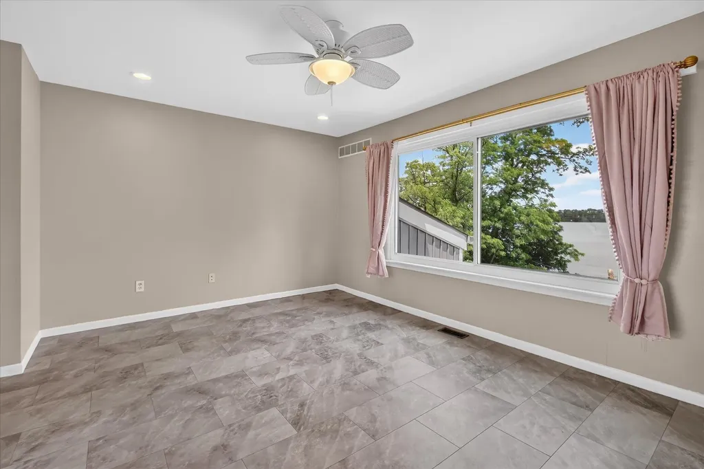 9579 Harbour Cove Court Ypsilanti Charter Township MI 48197
