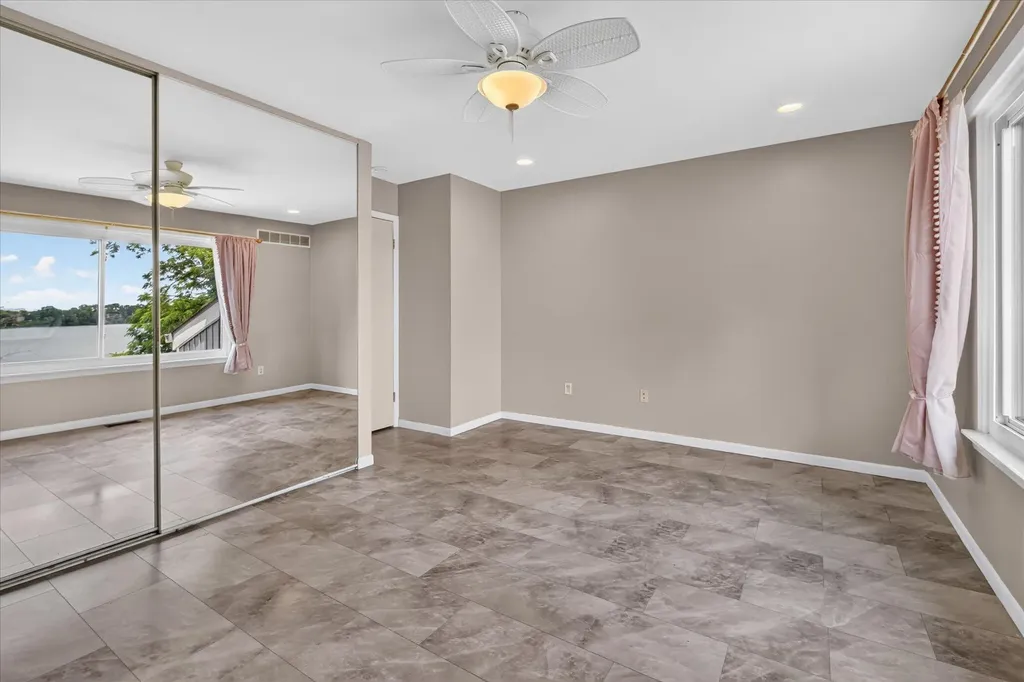 9579 Harbour Cove Court Ypsilanti Charter Township MI 48197