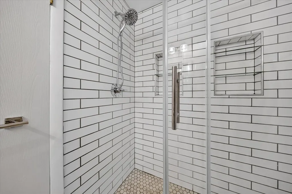 9579 Harbour Cove Court Ypsilanti Charter Township MI 48197