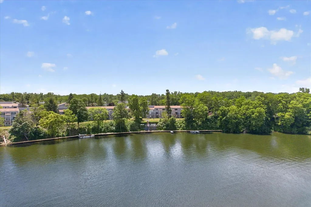 9579 Harbour Cove Court Ypsilanti Charter Township MI 48197