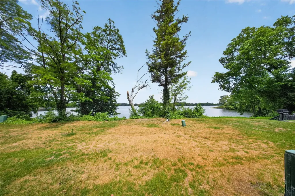 9579 Harbour Cove Court Ypsilanti Charter Township MI 48197